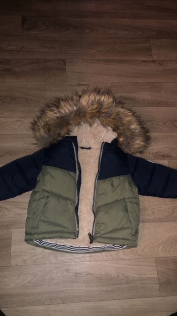 Doudoune 6 mois état neuf