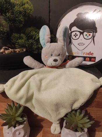 Doudou Knuffel Comforter Lapin Gris Vert Écharpe Orange Tex Baby #geektradedoudo