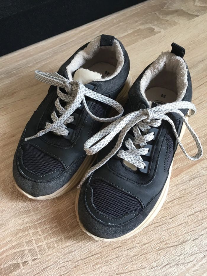 Basket chaussure taille 25 Zara