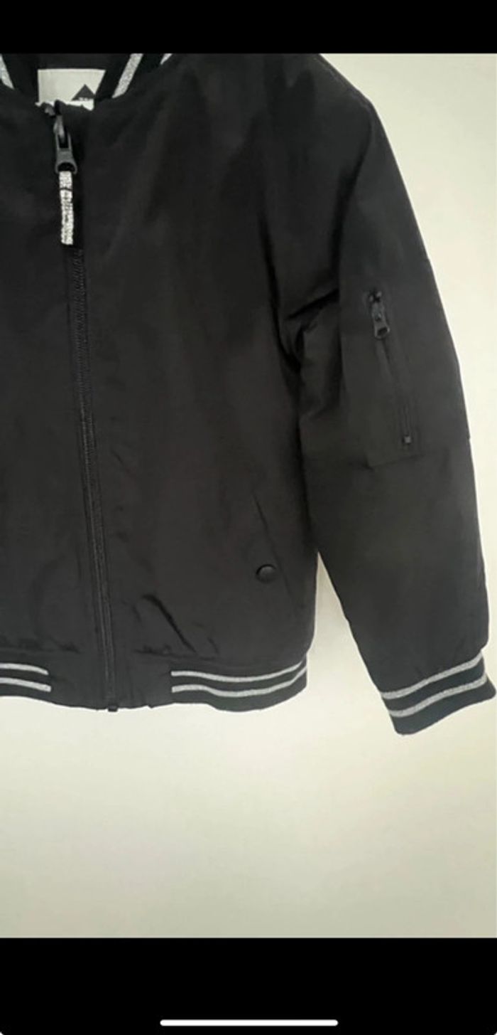Veste garçon mi saison taille 4/5 ans parfait état marque tex . Noir - photo numéro 4