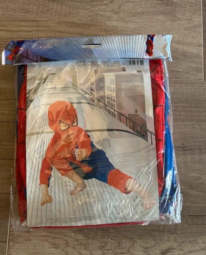 Déguisement Spiderman 4-5 ans - photo numéro 4