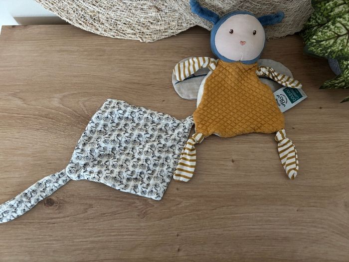 Doudou plat abeille bio pollen mouchoir doudou et compagnie - photo numéro 3