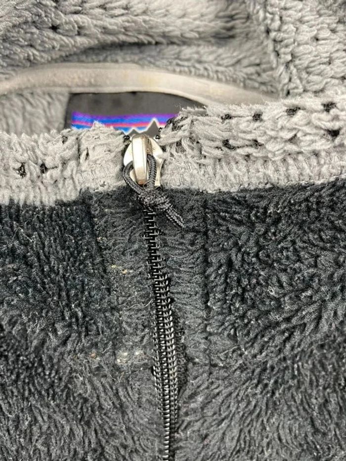 Veste polaire légère full zip / zippé épaisse à fourrure Patagonia USA Noir / Gris Taille S Femme - photo numéro 10