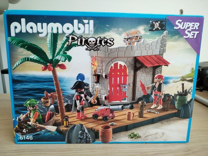 Lot de playmobil pirates neufs