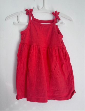 Robe rouge 9 mois