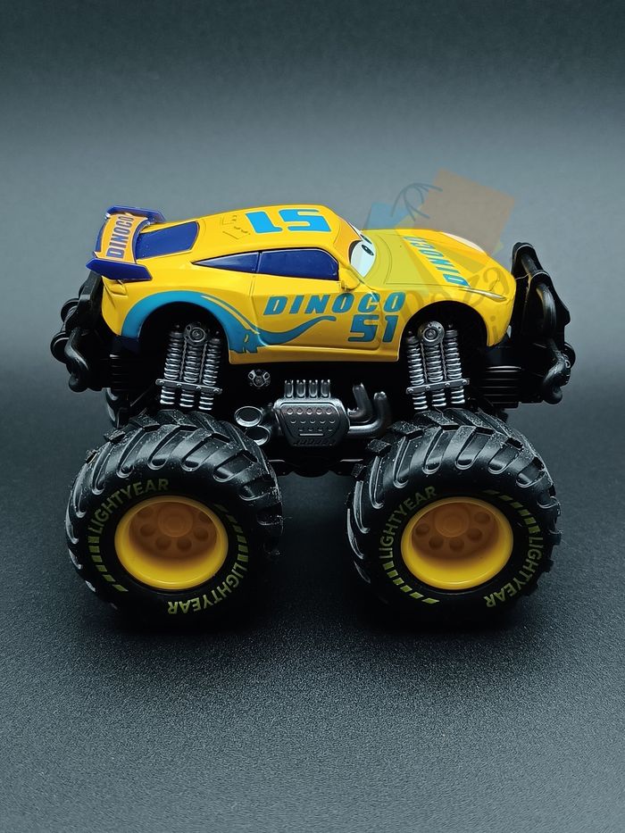 Voiture Cars Monster Cruz Ramirez - photo numéro 5