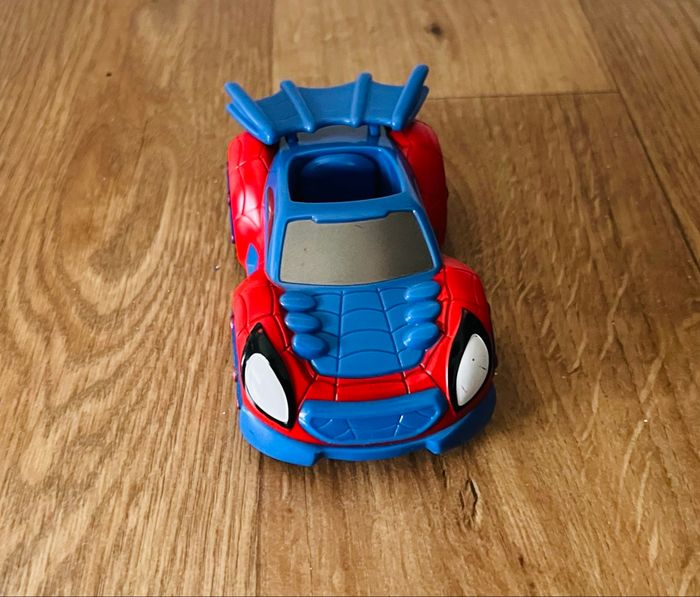 Lot voiture Spiderman + moto captain america Avengers - photo numéro 4