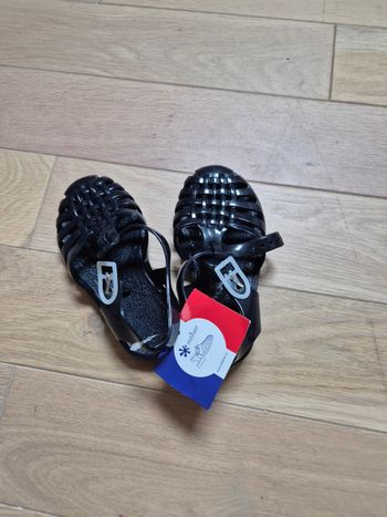 Meduse taille 25 avec etiquette jamais porte