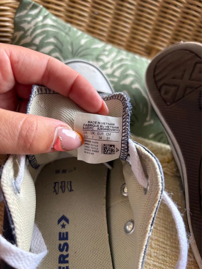 Converse basse - à lacets - bleu marine/gris - pointure 34 - en très bon état - photo numéro 5