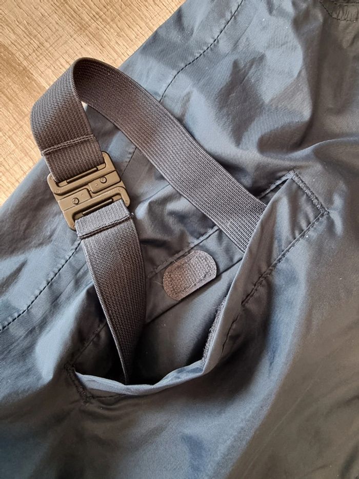Blouson imperméable enfant 6 ans - photo numéro 3