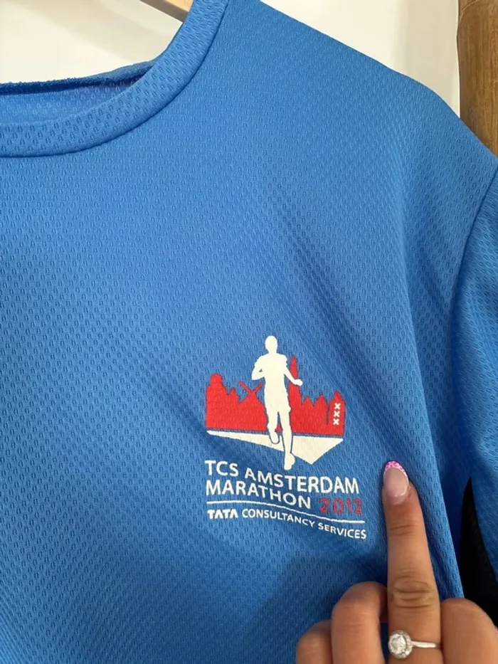 t-shirt marathon Amsterdam 2012 taille L - photo numéro 2