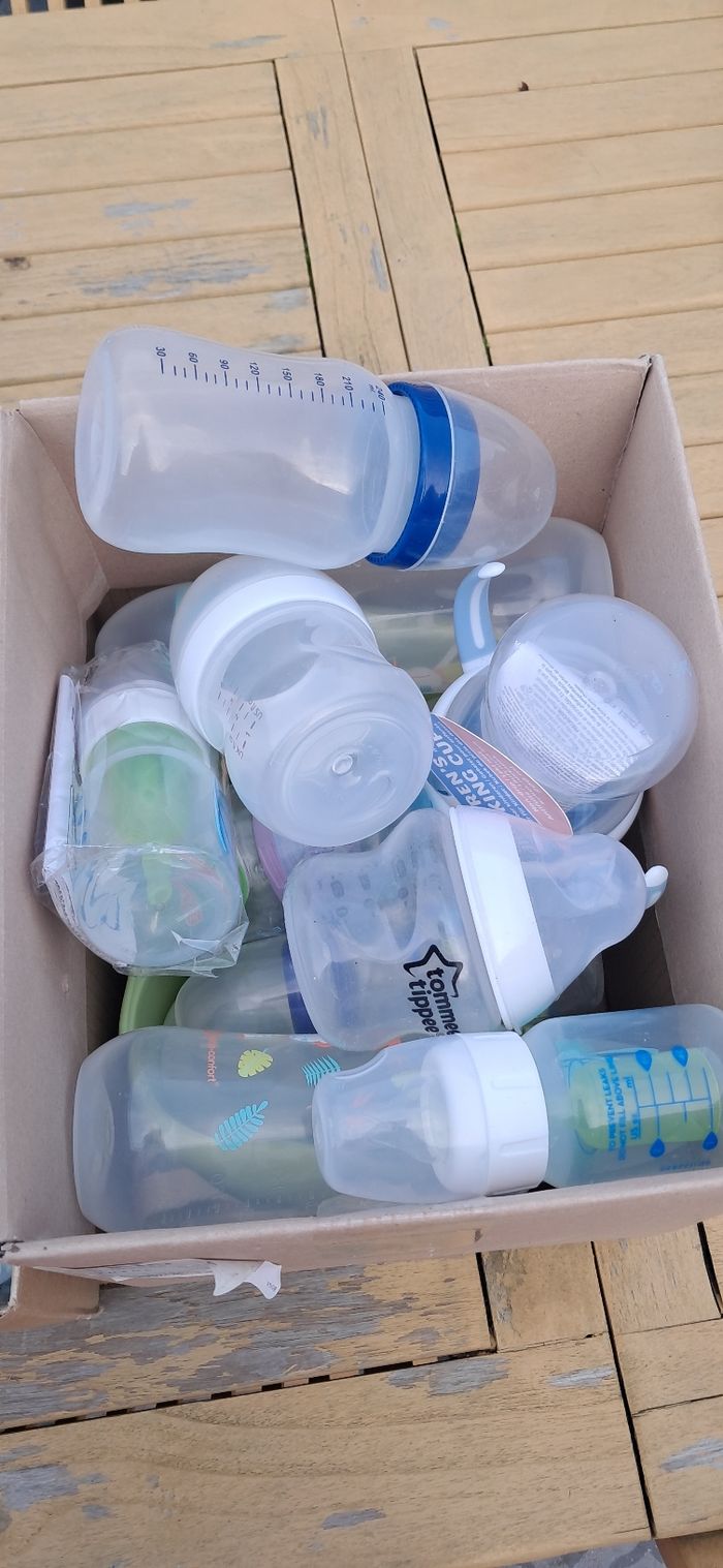 Lot de biberons - photo numéro 2