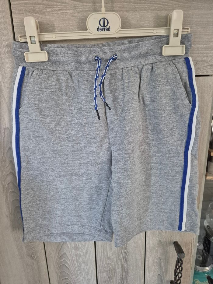 Short gris