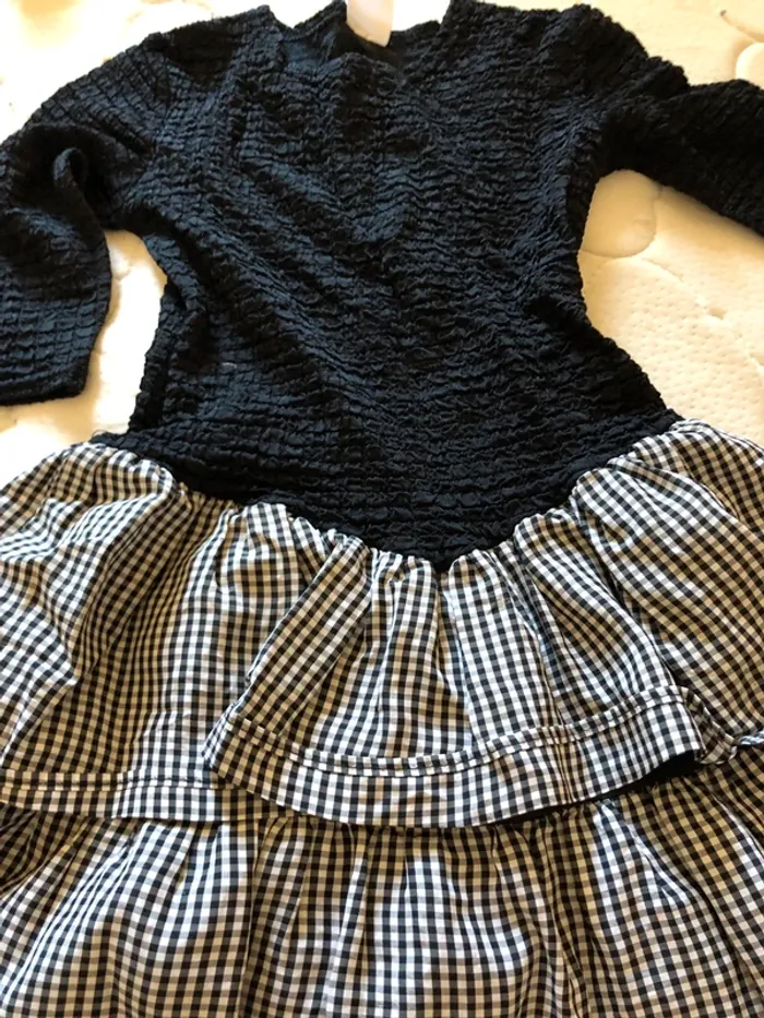 Robe. A côant