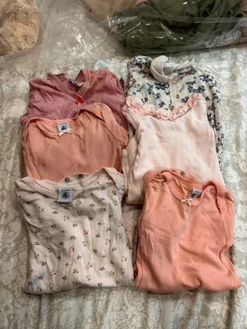 Lot 12 mois petit bateau