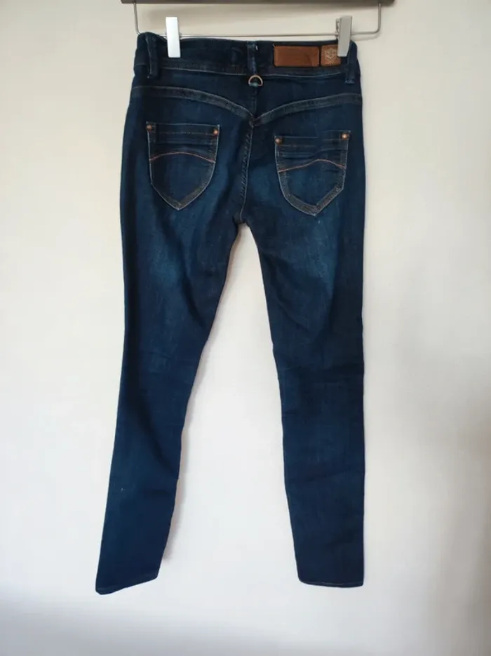 Jean taille 25 - photo numéro 3