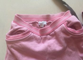 Lot pantoufles lapin + patin rose gym 30 et pantalon jogging 2 poches 24 mois et sac bandoulière