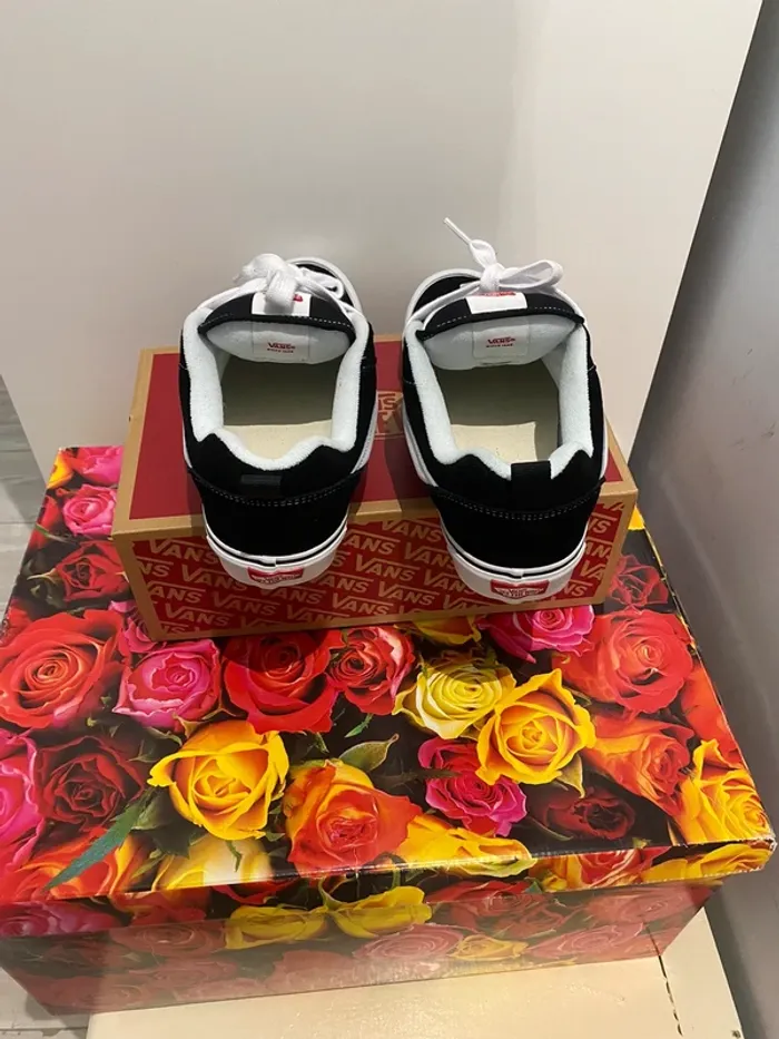 Vans Chaussures Knu Skool-Pointure 40 - photo numéro 9