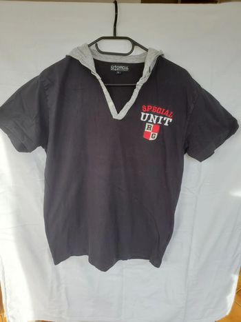 T-shirt avec capuche