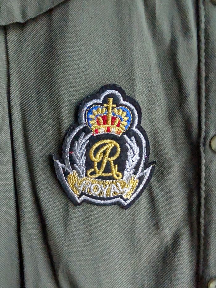 Chemise kaki style militaire à patchs 36 - photo numéro 4