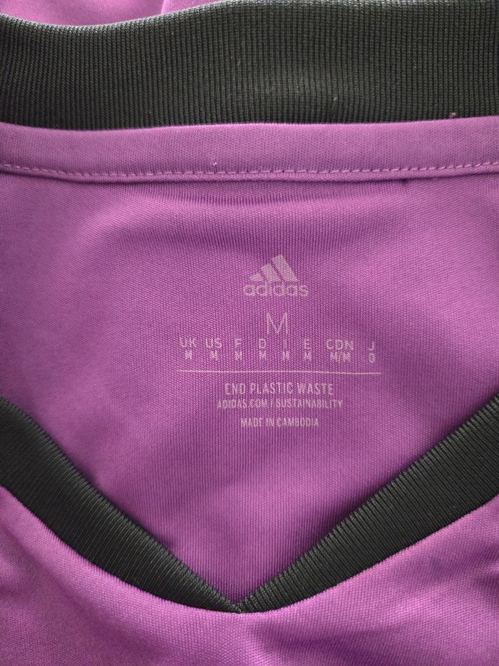 T-shirt Real Madrid en taille M - photo numéro 2