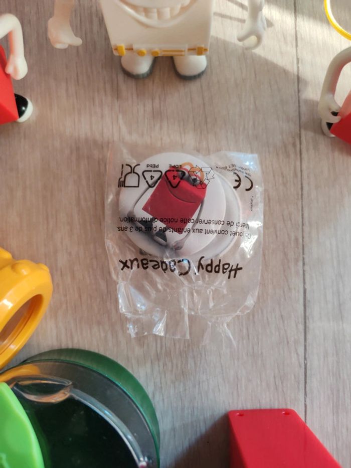 Figurine McDonald's happy ×9 - photo numéro 7
