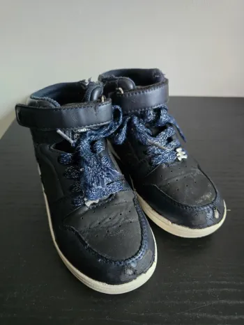 basket bleu marine Lulu castagnette