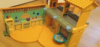 Maison dora parlante bilingue pliable