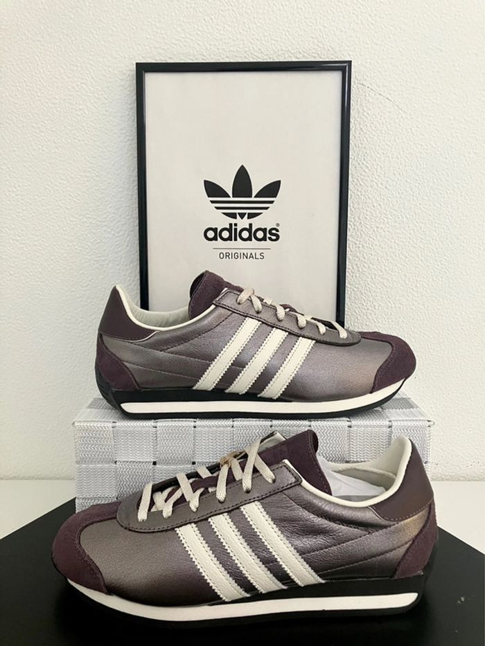 Adidas Originals Country OG Purple Metallic Aurora / Off-White