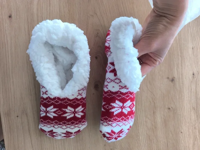 Pantoufle à ,enfiler d'hiver , neuf , emballage d'origine