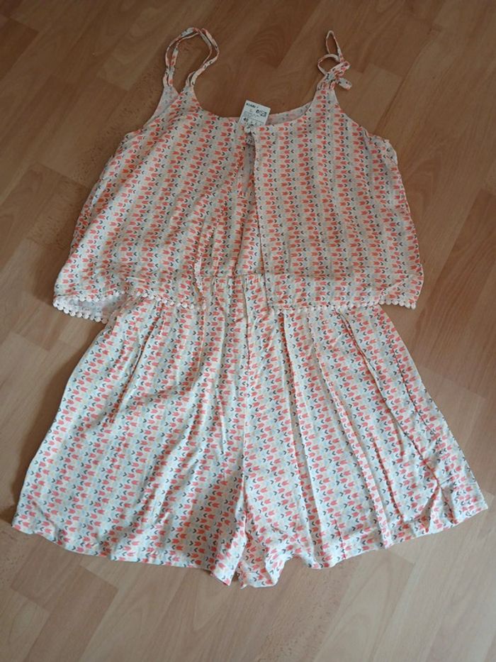Combi short neuf avec étiquette taille 40 marque Kiabi