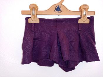 Short violet Taille 2 ans