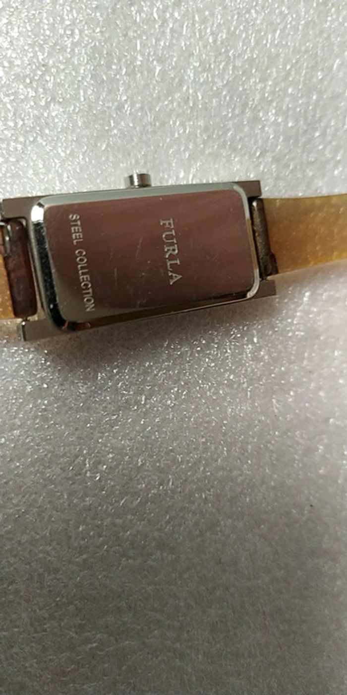 Montre Furla en très bon etat - photo numéro 4