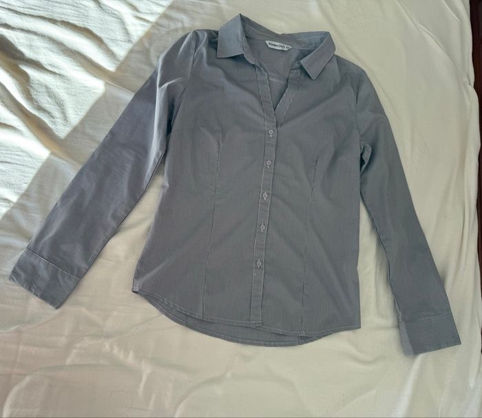 Chemise grise à rayures Taille 42