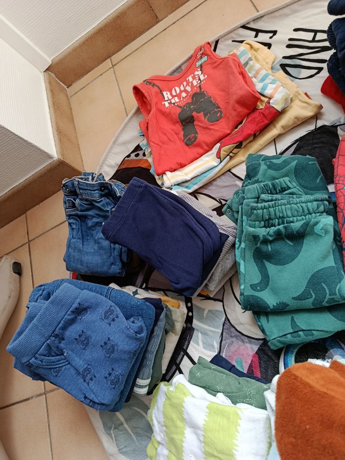 Lots bébé 6 mois - photo numéro 2