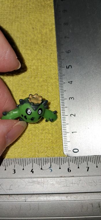 Pokemon figurine