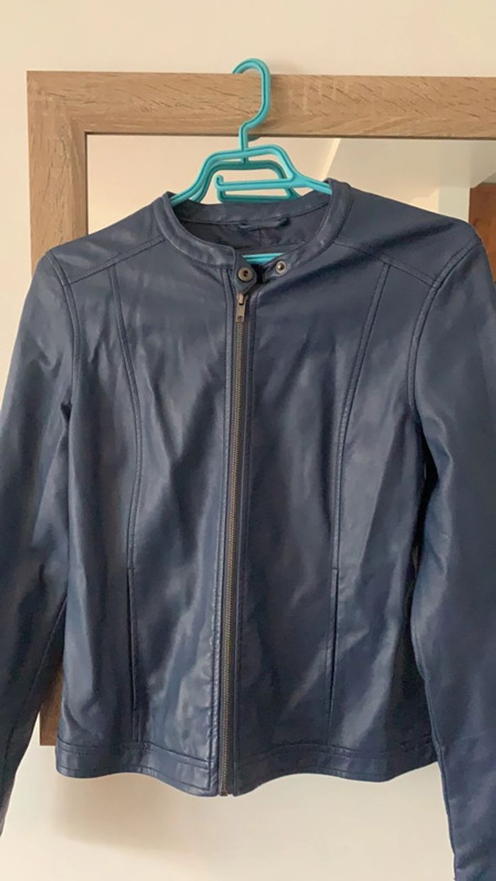 Veste similicuir bleue taille 38 - photo numéro 3