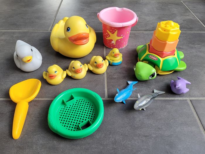 Lot jouets de bain