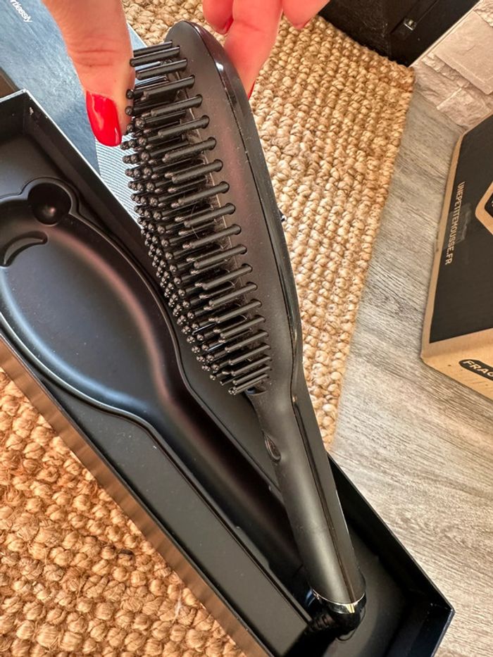 Brosse lissante chauffante GHD - photo numéro 4