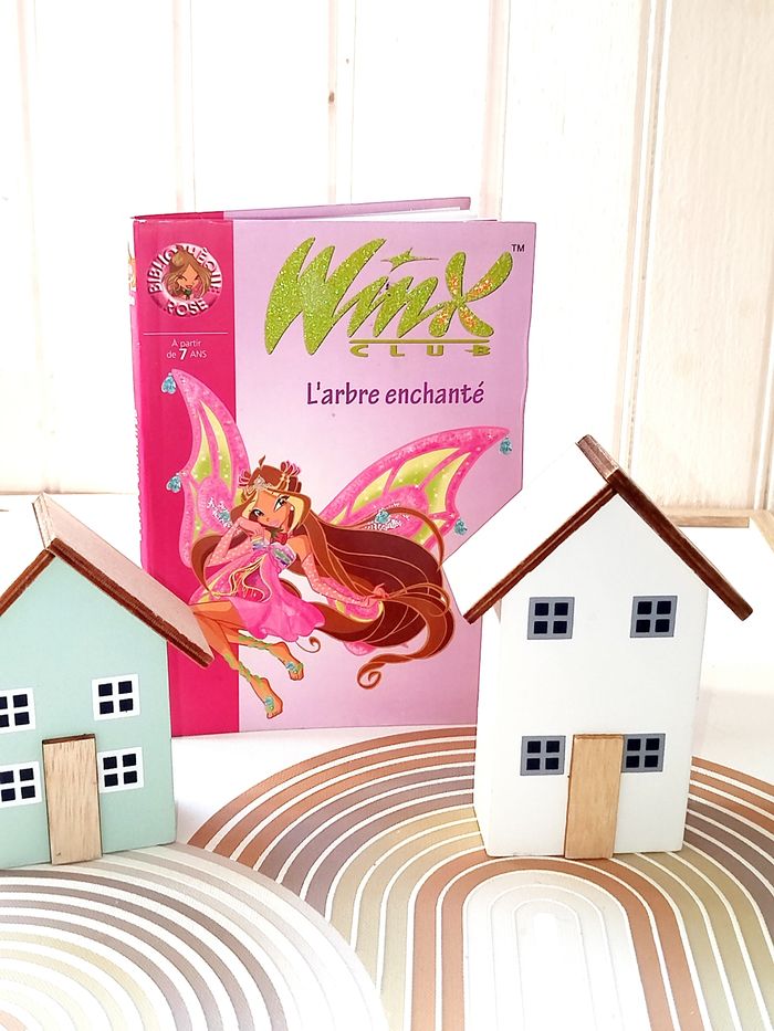 📚 Bibliothèque Rose Winx Club L'arbre enchanté