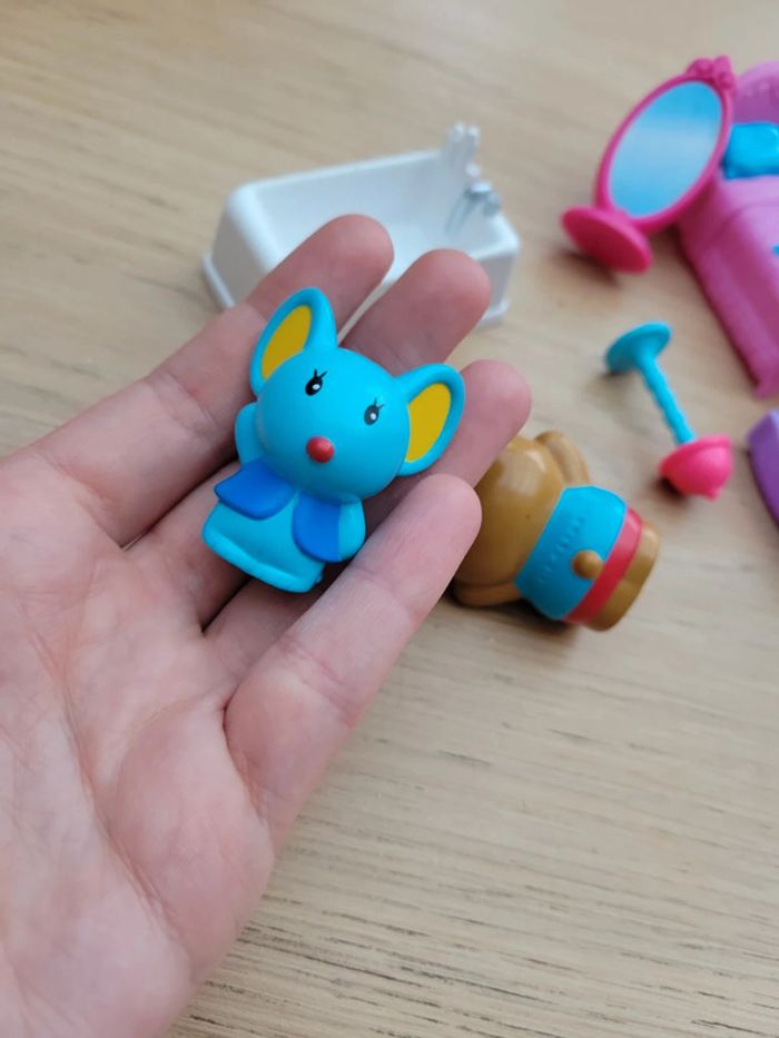 Gros lot chambre pour hello kitty avec personnage sanrio - photo numéro 7