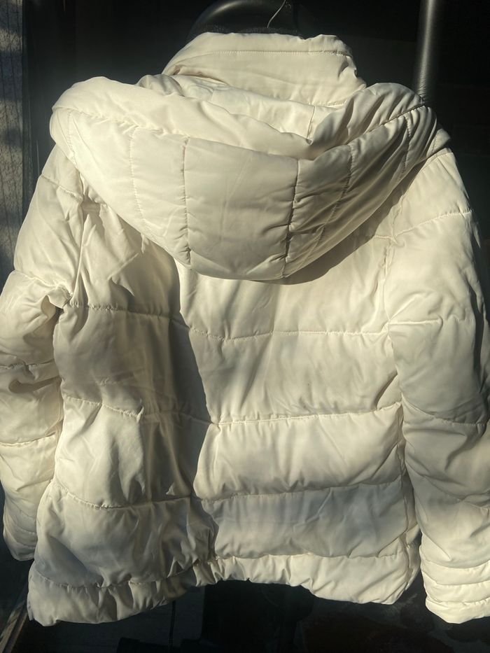 Parka chaude taille 38 blanc crème marque cache cache