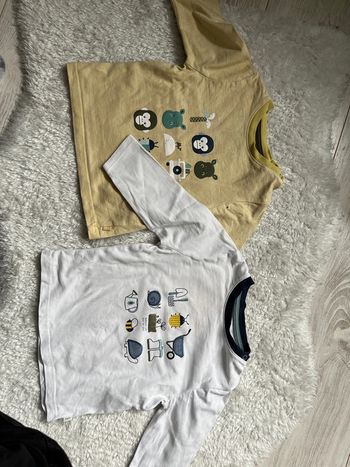 2 tshirts 12 mois