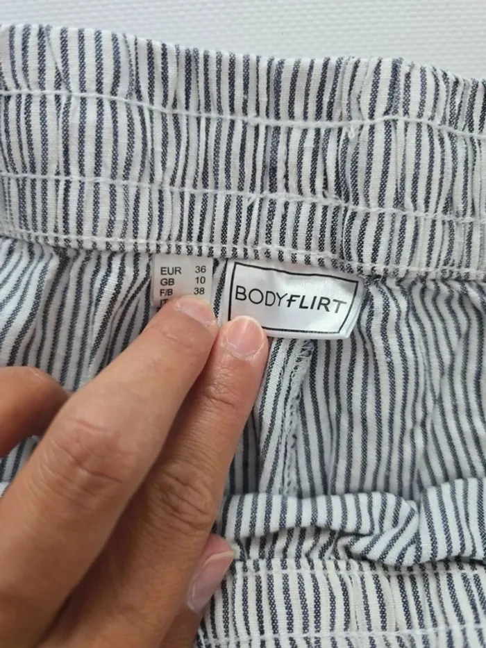 Pantalon léger avec rayures - photo numéro 4