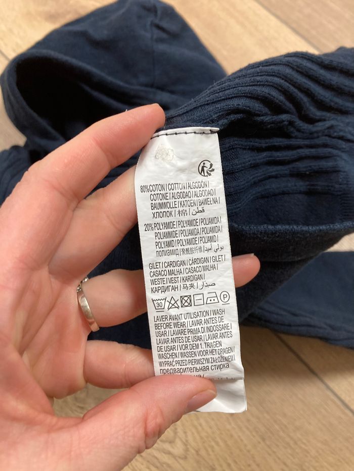 Gilet bleu marine à capuche - photo numéro 3