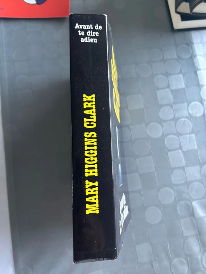 Avant de te dire adieu - Mary Higgins Clark - photo numéro 3