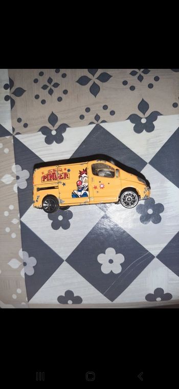 Véhicule pinder majorette