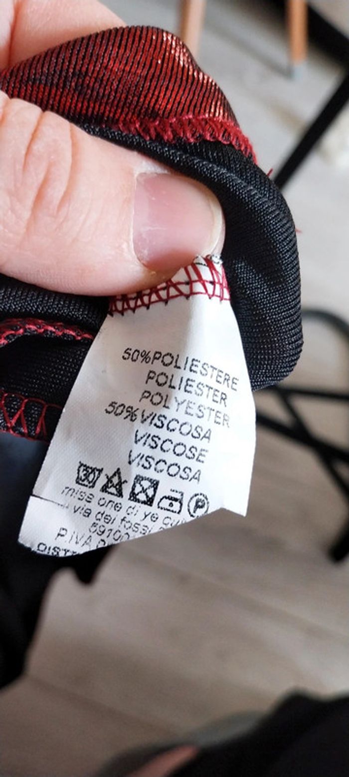 Haut de fête rouge irisé neuf - photo numéro 5