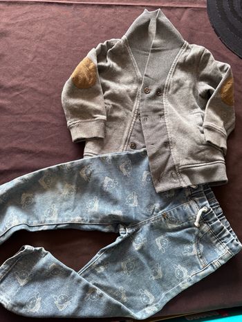 Lot 1 jean et 1 gilet coton 2 ans