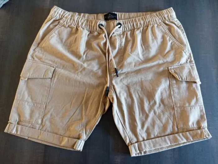 Lot 2 short homme XXL - photo numéro 2